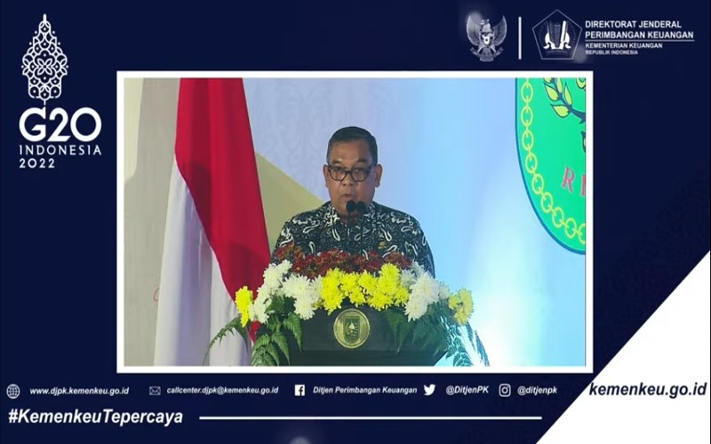 Wakil Gubernur Riau Edy Natar Nasution, memberikan pemaparan dalam kegiatan sosialisasi UU HKPD di Pekanbaru, Jumat (25/3 - 2022). Istimewa
