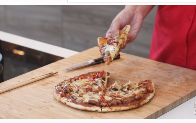Cara membuat pizza teflon anti gagal