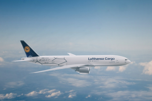 Boeing 777F dari armada Lufthansa Cargo.  - BMW