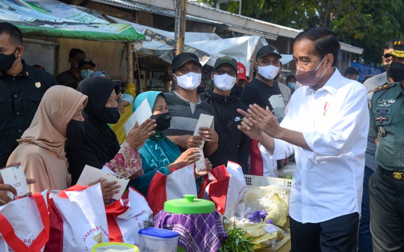 Pesan Jokowi ke Penerima Bansos: Ingat, Jangan untuk Beli HP