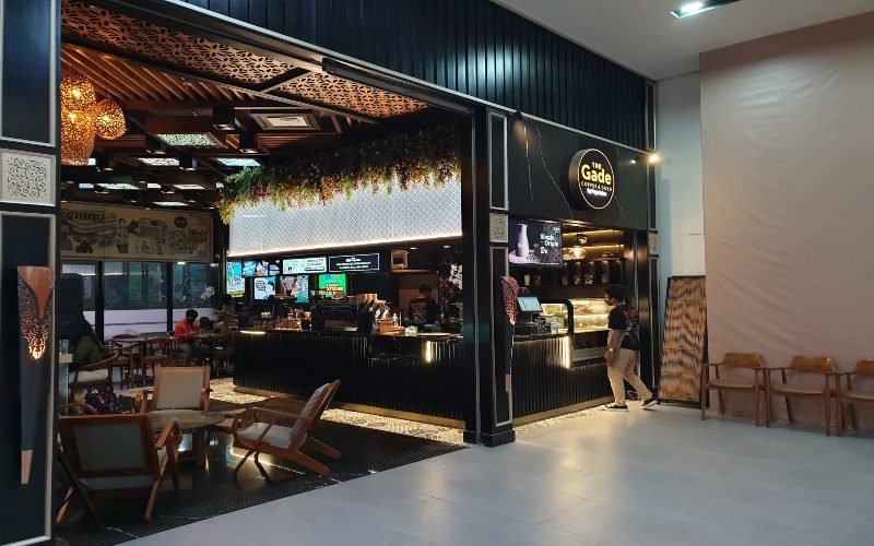The Gade Coffee Hadir di Sarinah, Nikmati Kopi Van Leening Sambil Investasi Emas