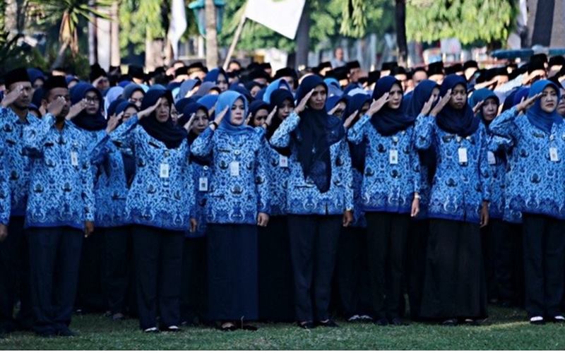 Aturan Diteken Jokowi, THR dan Gaji ke 13 Sebentar Lagi Cair