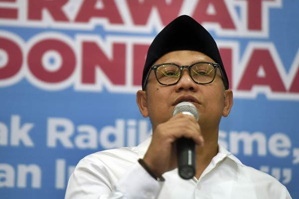 Ketua Umum Partai Kebangkitan Bangsa Muhaimin Iskandar menjadi pembicara dalam diskusi Merawat Keindonesiaan di DPP PKB, Jakarta, Minggu (23/7). - ANTARA/Hafidz Mubarak A