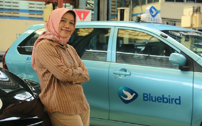 Vice President Teknik PT Blue Bird Tbk. Bintarti A.Yulianto  -  Bluebird