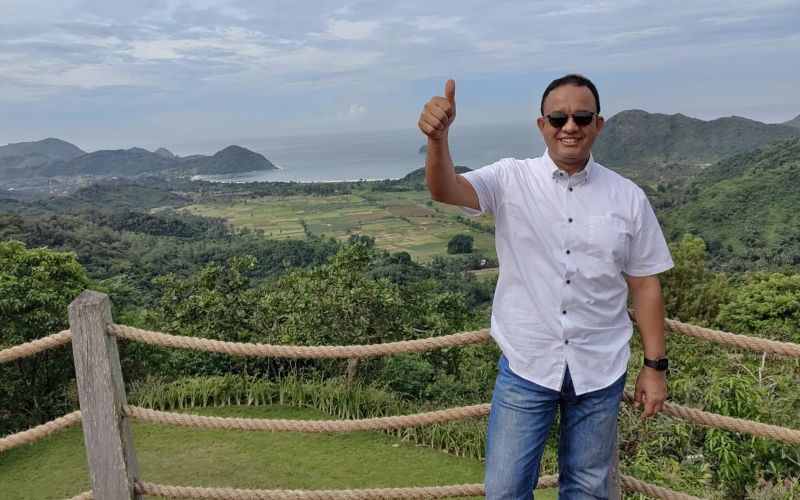 Gubernur DKI Jakarta Anies Baswedan ada di Lombok, Nusa Tenggara Barat (NTB) untuk menyaksikan langsung gelaran balapan MotoGP Mandalika 2022 pada Minggu (20 Maret 2022) / Twitter aniesbaswedan.