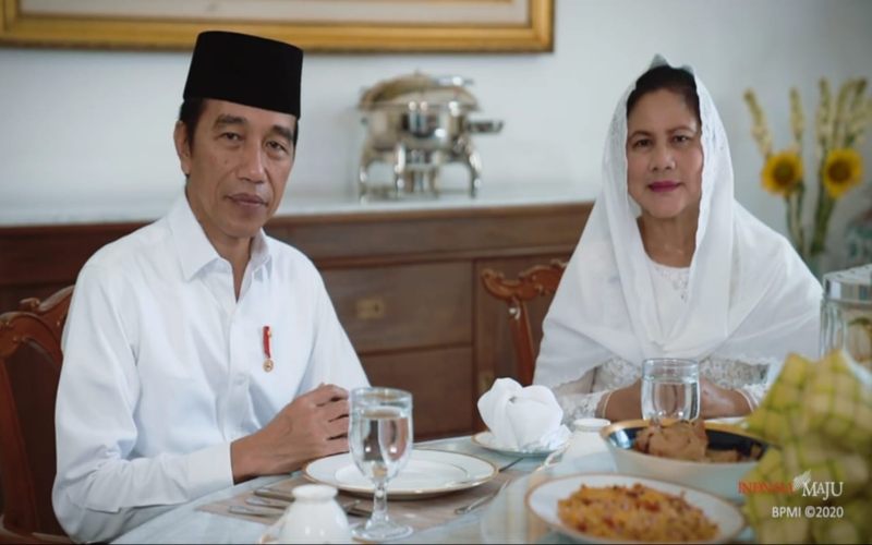 Presiden Joko Widodo dan Ibu Negara Iriana menyampaikan ucapan selamat Hari Raya Idulfitri 1 Syawal 1441 Hijriah yang akan dirayakan pada Minggu (24/5/2020). - istimewa