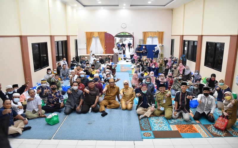 PT Pupuk Kalimantan Timur (PKT) menggelar community gathering yang dikemas dalam kegiatan buka puasa bersama di Balai Pertemuan Umum (BPU) Kelurahan Loktuan Bontang Utara, Senin (25/4/2022). - JIBI/Istimewa