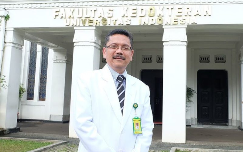 Dekan Fakultas Kedokteran Universias Indonesia Ari Fahrial Syam - fk.ui.ac.id