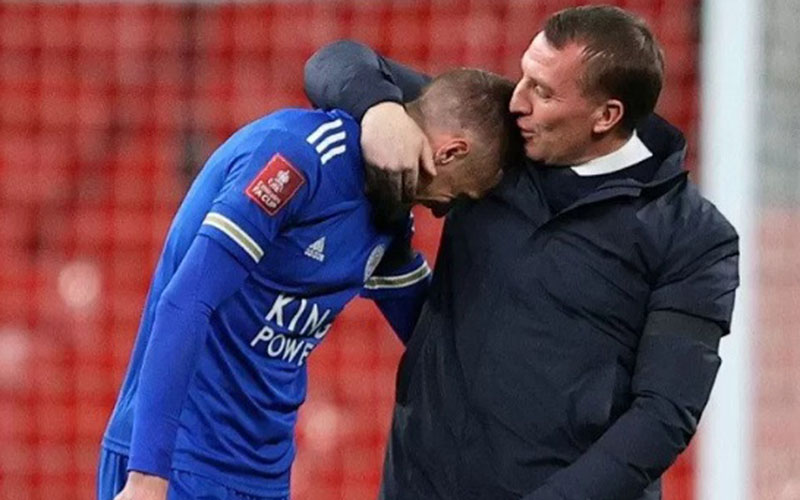 Pelatih Leicester City Brendan Rodgers (kanan) bersama ujung tombak Jamie Vardy./Antara - Reuters