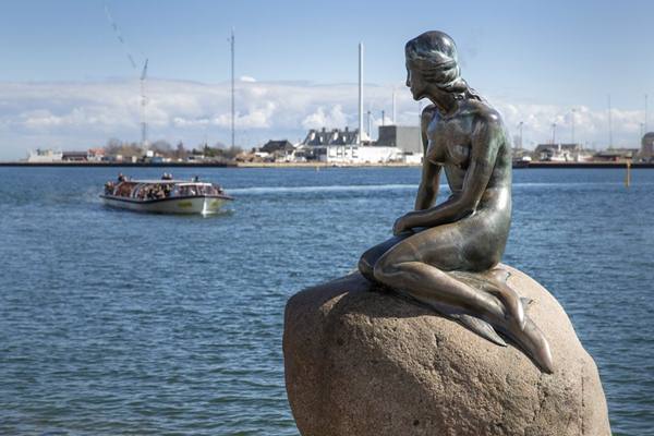 Patung Little Mermaid di Kopenhagen - mermaidsofearth.com
