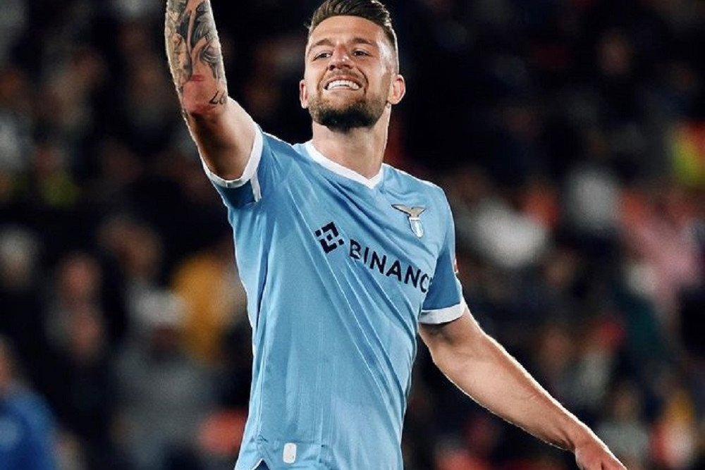 Pemain Lazio, Sergej Milinkovic-Savic dirumorkan ke Manchester United  -  Instagram