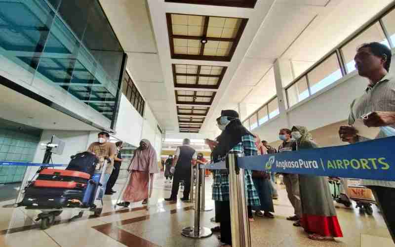Suasana Bandara Internasional Juanda Surabaya saat arus balik Lebaran 2022. Dok. AP I