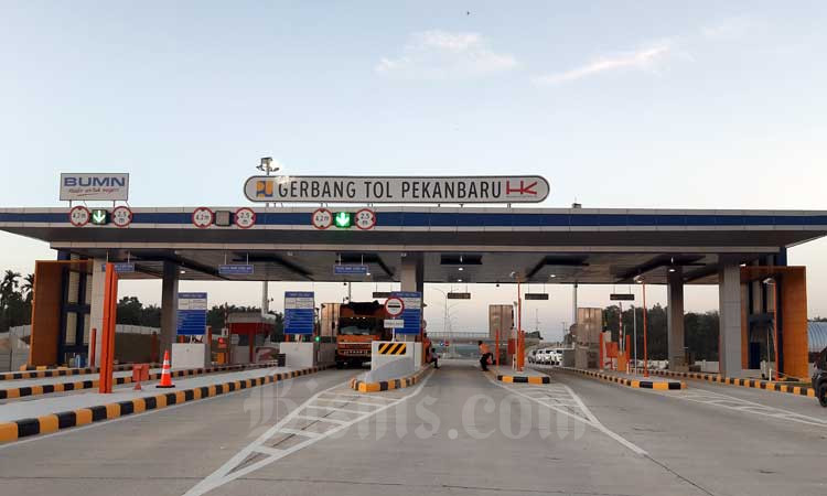 Gerbang tol Pekanbaru, Provinsi Riau - Bisnis