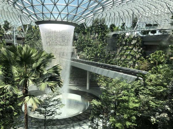  Jewel Changi Airport - architecturaldigest