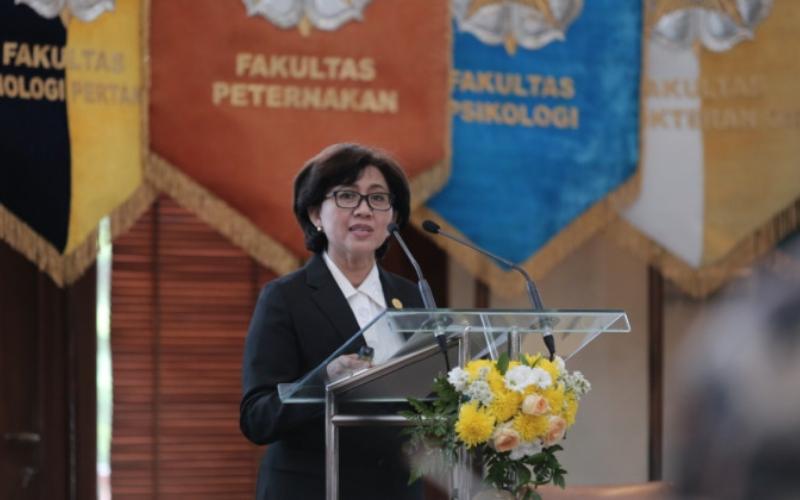 Profesor Ova Emilia menjadi Rektor UGM periode 2022/2027