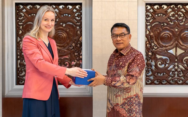 Kepala Staf Kepresidenan (KSP) Moeldoko bertemu Wakil Menteri Keuangan FinlandiaAnn-Mari Kemell pada Selasa (24/5 - 2022) di Gedung Bina Graha, Jakarta / Dok. KSP.