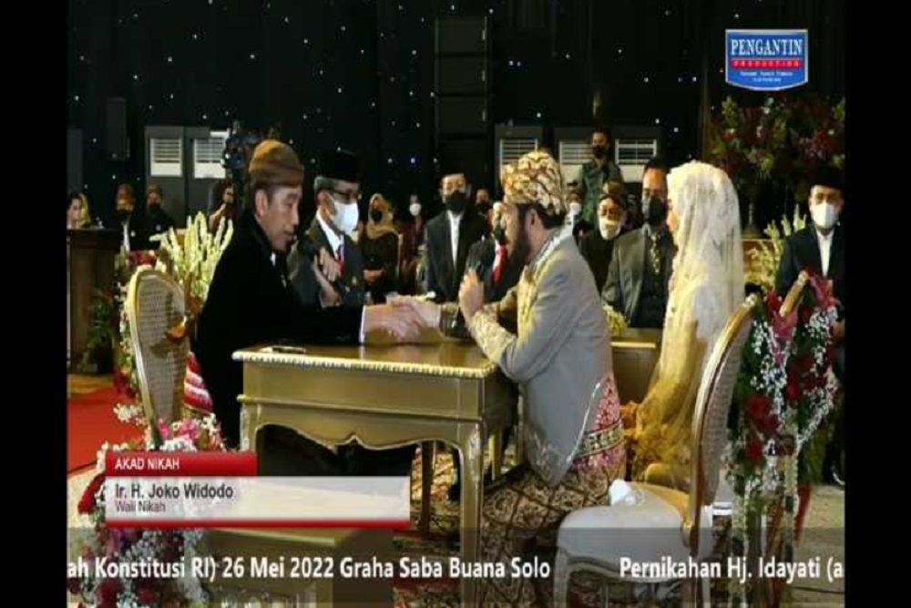 Tangkapan layar live streaming internal pernikahan adik Presiden Jokowi, Idayati dengan Ketua MK, Anwar Usman di Graha Saba Buana Solo pada Kamis (26/5/2022) pukul 09.56 WIB. (Solopos.com - Kurniawan)\r\n