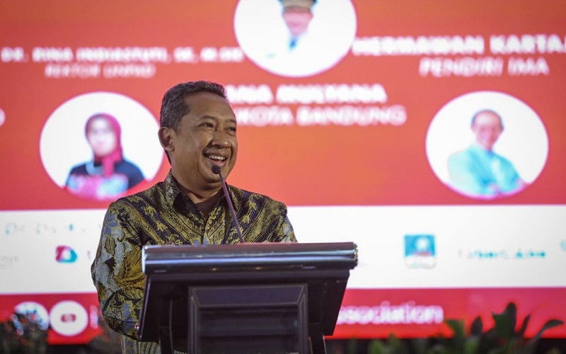 Wali Kota Bandung Yana Mulyana