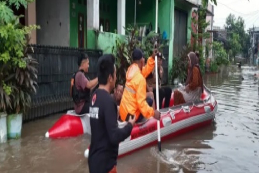 Dokumentasi - Banjir melanda wilayah Kota Tangerang Selatan. - BPBD Kota Tangerang Selatan