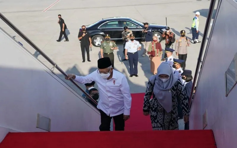 Wakil Presiden RI Ma'ruf Amin bertolak ke Jawa Timur, Kamis (2/6/2022). - Antara/BPMI Setwapres.