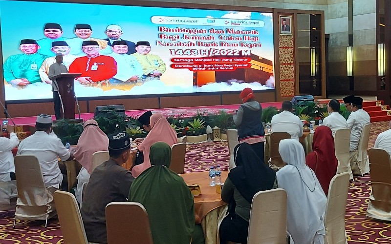 620 Nasabah Tabungan Haji Bank Riau Kepri Berangkat ke Tanah Suci