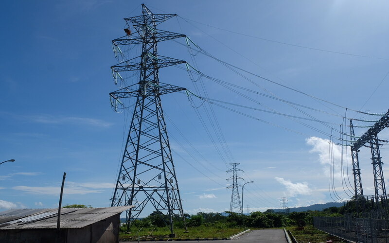 Infrastrutkur ketenagalistrikan yang dibangun PLN UIP Sulawesi di Pulau Buton, Sulawesi Tenggara  -  PLN