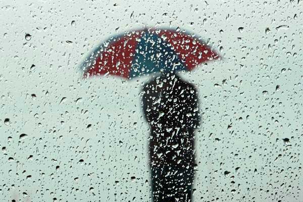 Cuaca Jakarta 14 Juni, Hujan Disertai Kilat dan Angin Kencang