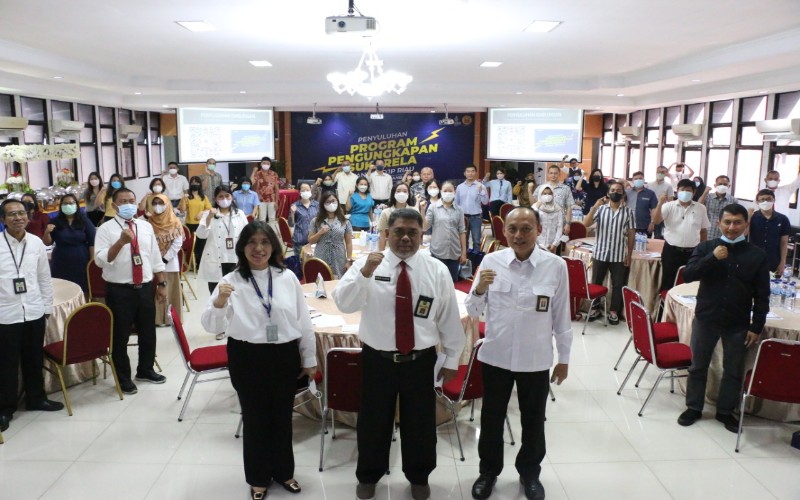 Jajaran DJP Riau dan KPP Madya Pekanbaru usai kegiatan sosialisasi dan penyuluhan Program Pengungkapan Sukarela (PPS).  - Istimewa