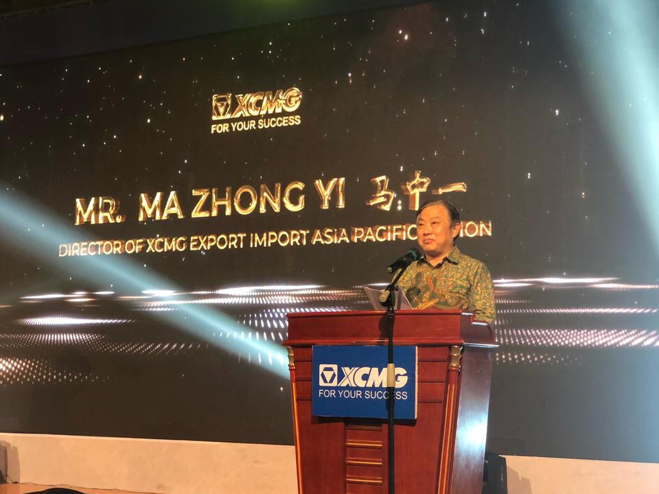 Director Asia Pacific Xuzhou Construction Machinery Group (XCMG) Ma Zhongyi pada exhibition and customer appreciation night di Regale International Convention, Kamis (16/6/2022).  -  Istimewa