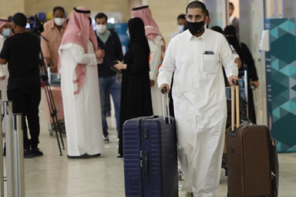 Ilustrasi warga negara Arab Saudi yang ingin bepergian ke luar negeri, termasuk Indonesia - Arab News