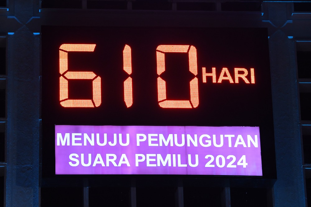 Layar digital menampilkan hitung mundur menuju hari pemungutan suara dalam Peluncuran Tahapan Pemilu 2024 di Gedung KPU, Jakarta, Selasa (14/6/2022). Acara tersebut menjadi penanda secara resmi dimulainya tahapan-tahapan Pemilu, yakni Pemilu serentak pada 14 Februari 2024 dan Pilkada serentak pada 27 November 2024. ANTARA FOTO/Aditya Pradana Putra - wsj.