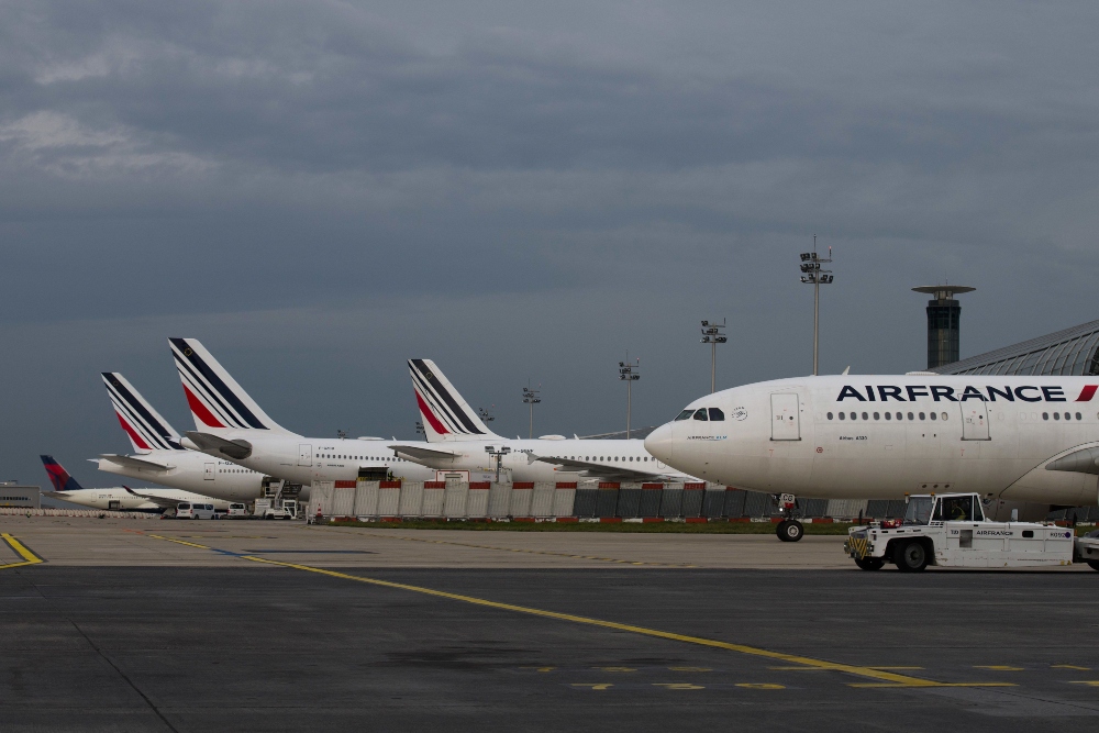 Aksi Mogok di Bandara Paris Berlanjut, Puluhan Penerbangan Dibatalkan