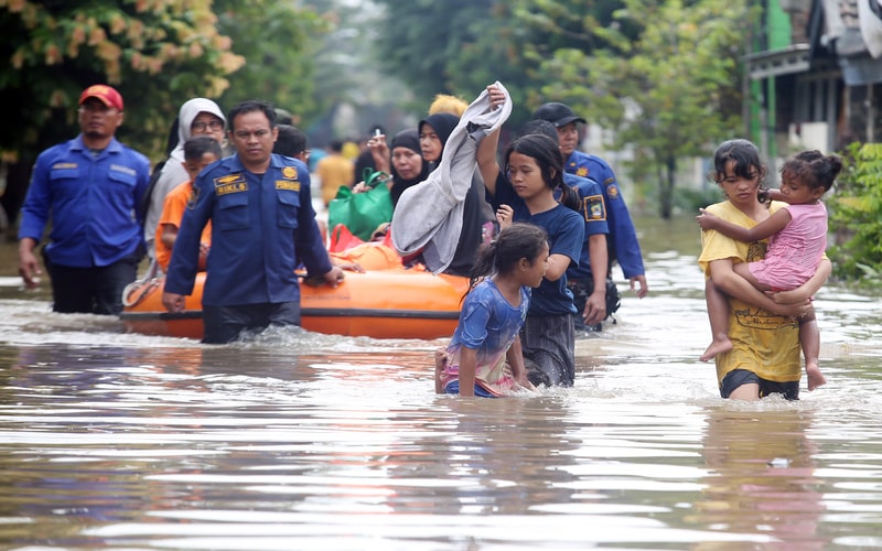 Banjir Kota Tangerang, 19 Titik Terdampak, Tanggul Jebol Diperbaiki