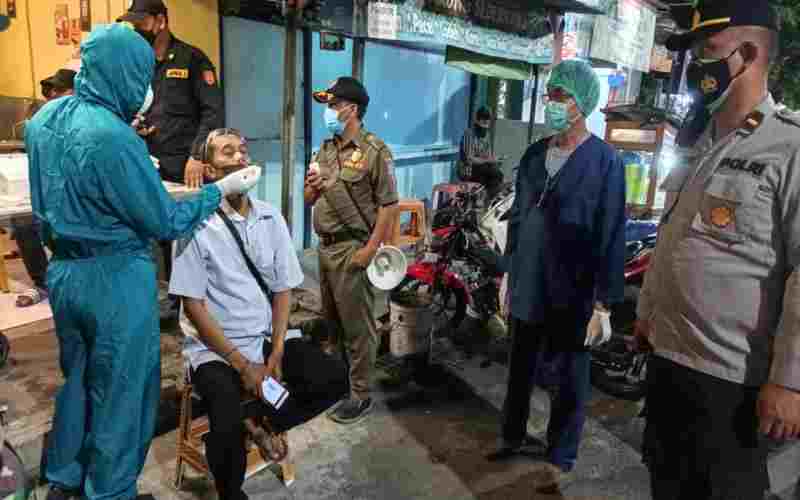 Antisipasi Covid-19, Surabaya Gencarkan Kembali Swab Hunter