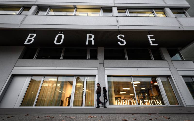 Perusahaan China Antre Catatkan Saham di Bursa Swiss, Ada Apa Nih?