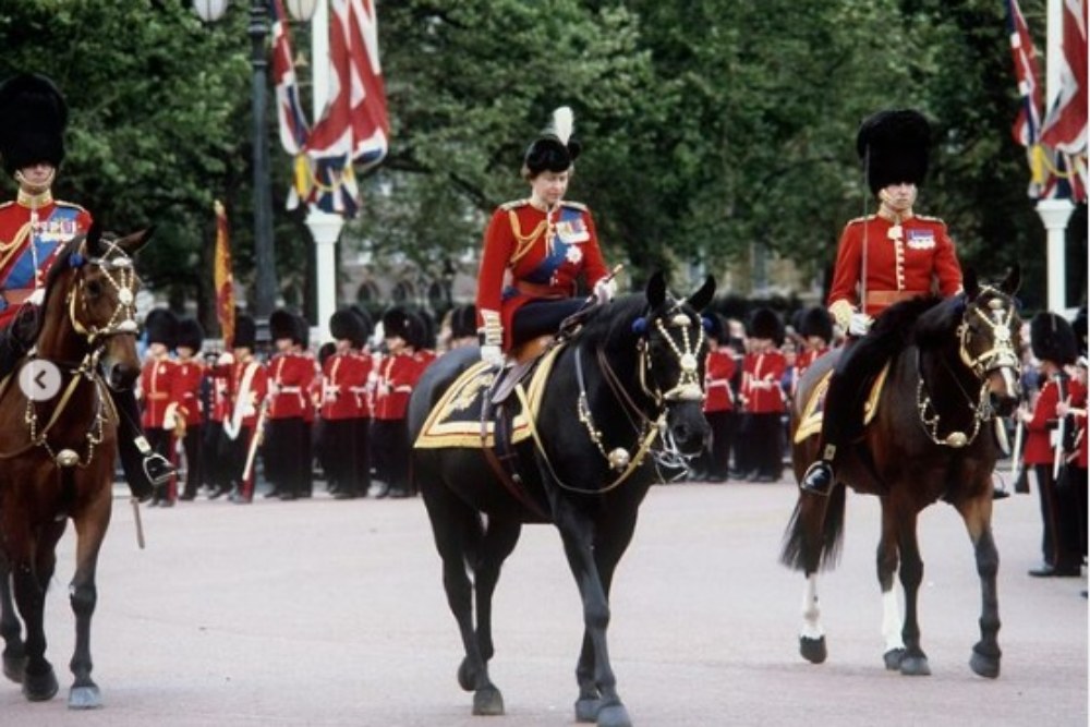 Ratu Elizabeth II menunggangi kuda semasa hdiupnya. JIBI - Bisnis/Nancy Junita @buckinghampalaceroyal