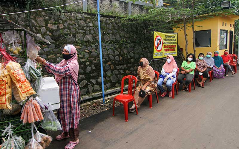 PENERAPAN JAGA  JARAK  Bisnis com