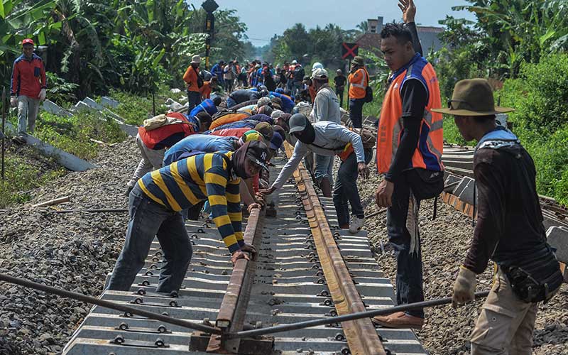 Peningkatan Jalur Kereta Api Selatan Jawa