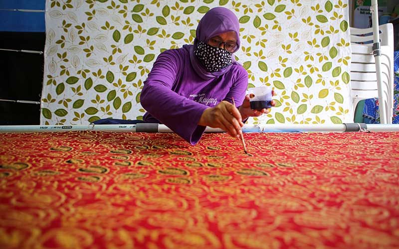 Perajin di Banten  Kembali Memproduksi Batik  Setelah Libur 