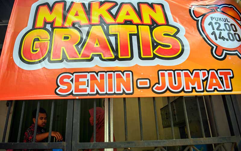 Tempat Makan di Jakarta Timur Sediakan Makanan Gratis Bagi Warga Yang