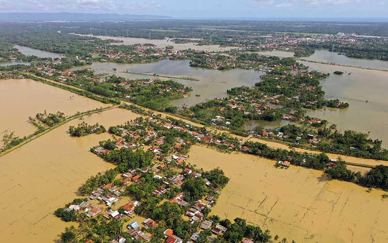 Banjir di  Cilacap Jawa  Tengah  Terus Meluas Bisnis com