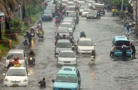 Info Cuaca: Jabodetabek Diguyur Hujan Seharian, Waspada Banjir