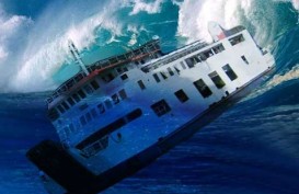 HARI PASKAH 2014: Perahu Peserta Prosesi Jumat Agung Di Larantuka Tenggelam
