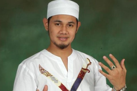 Ustad Guntur Bumi Tersangka, Menghilang dari Peredaran? - Lifestyle