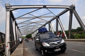 Konstruksi Jembatan Comal Mencapai 90%