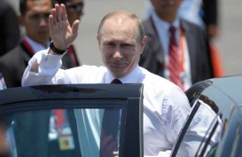 KTT ASEM: Putin Jadi Target Aksi Telanjang Dada