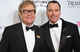 Elton John Akan Menikahi Pasangan Sesama Jenisnya