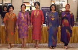Alleira Batik dan Kemenlu Promosi Batik Bohemian Chic