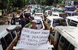 Mobil Dirusak, Korban Amukan Oknum Sopir Angkot Bandung Masih Trauma