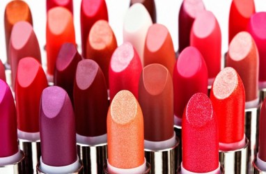 Memilih Lipstik Sesuai Warna Kulit Anda